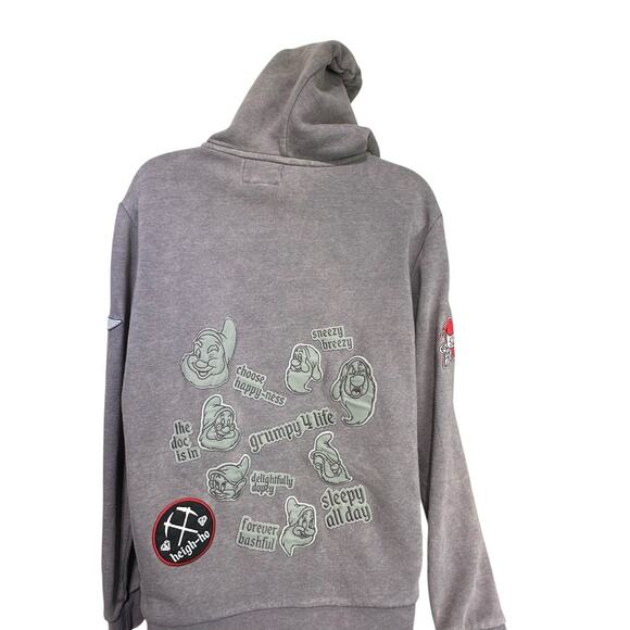 Disney Snow White Seven Dwarfs Hoodie Butter Super Soft Gray Graphic Pullover XL - Picture 1 of 12